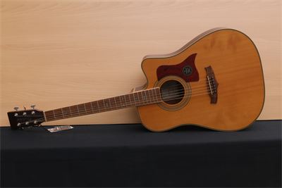 Guitarra acústica TANGLEWOOD TW115SSCE